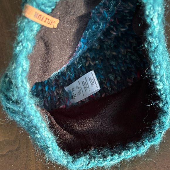 Turtle Fur Fleece-Lined Knit Pom-Pom Beanie - Picture 4 of 6